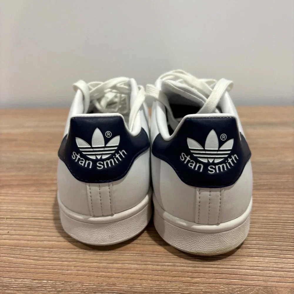 Adidas Classic Stan Smith Sneakers Mens White Size 9.5 Navy Blue Low Top Shoes